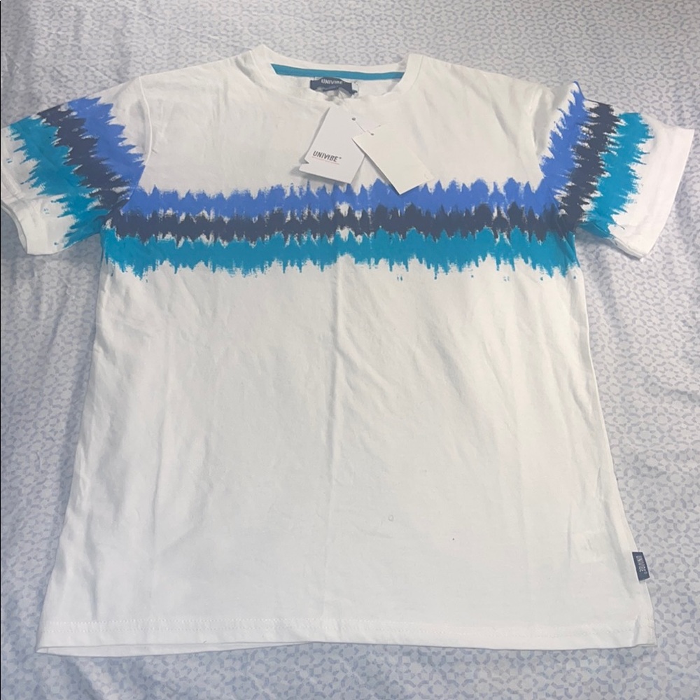 Univibe Boys size L White and Blue Patterned Shirt